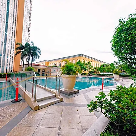 Cozi Luxury Residences Mckinley