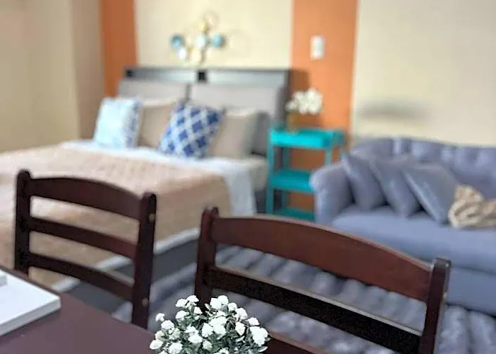 Cozi Luxury Residences Mckinley 마닐라